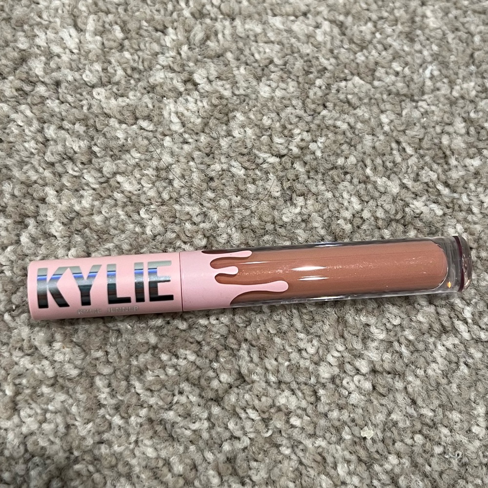 Kylie liquid lip - bare